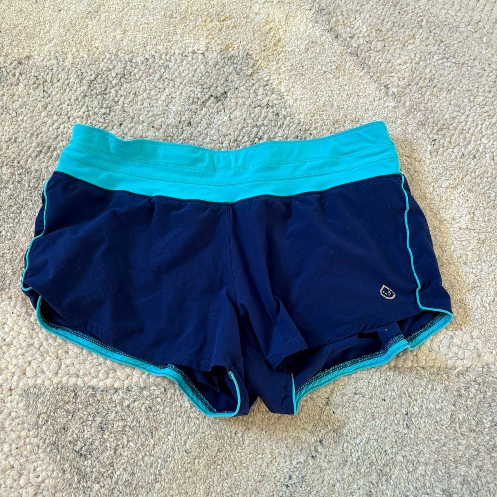 ADORABLE TASC RUNNING SHORTS